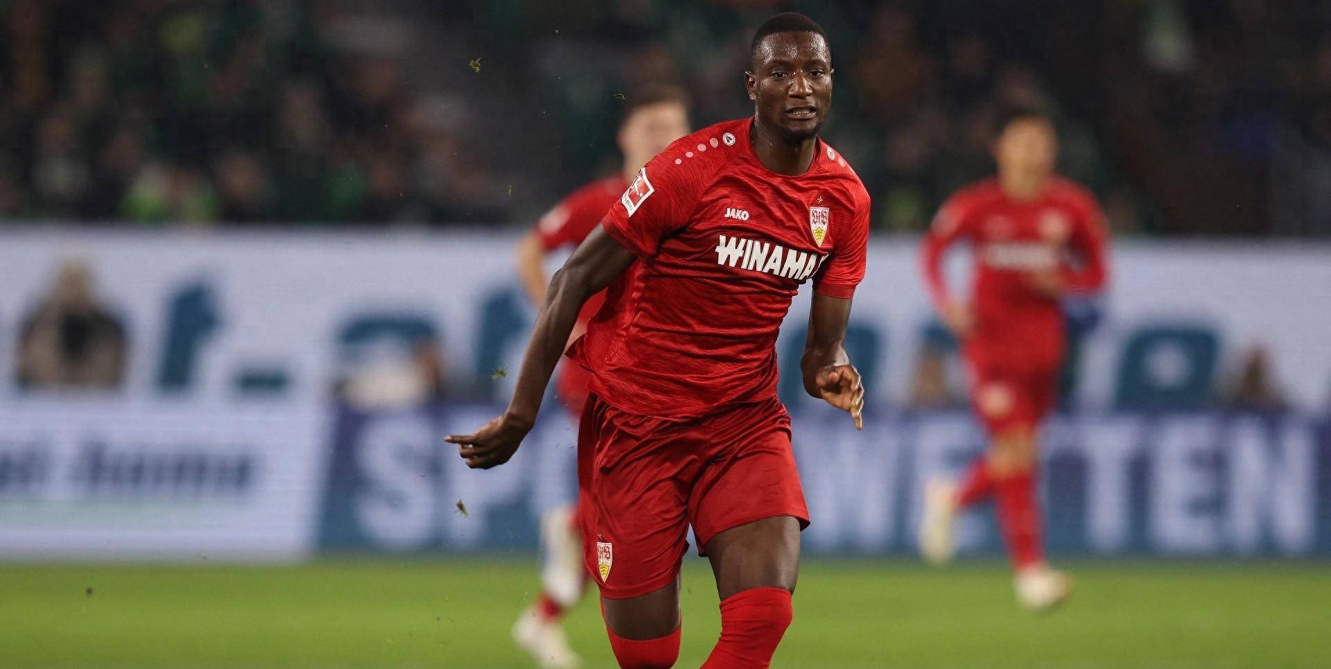 斯图加特新援表现出色,带来新的战术变化 斯图加特新援表现出色,带来新的战术变化