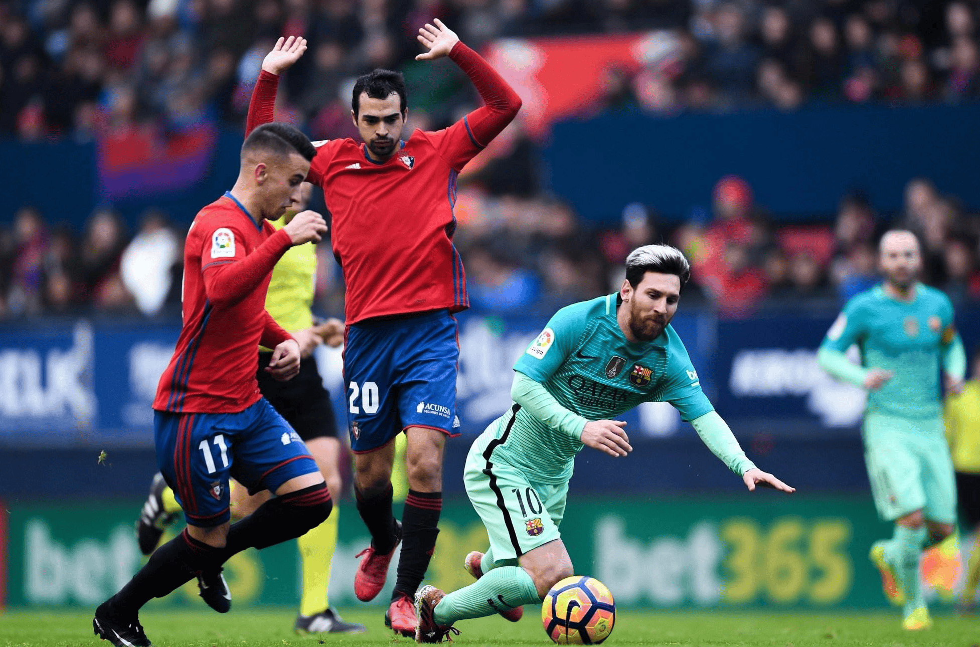 关于巴伦西亚客场逆转，险胜对手的信息