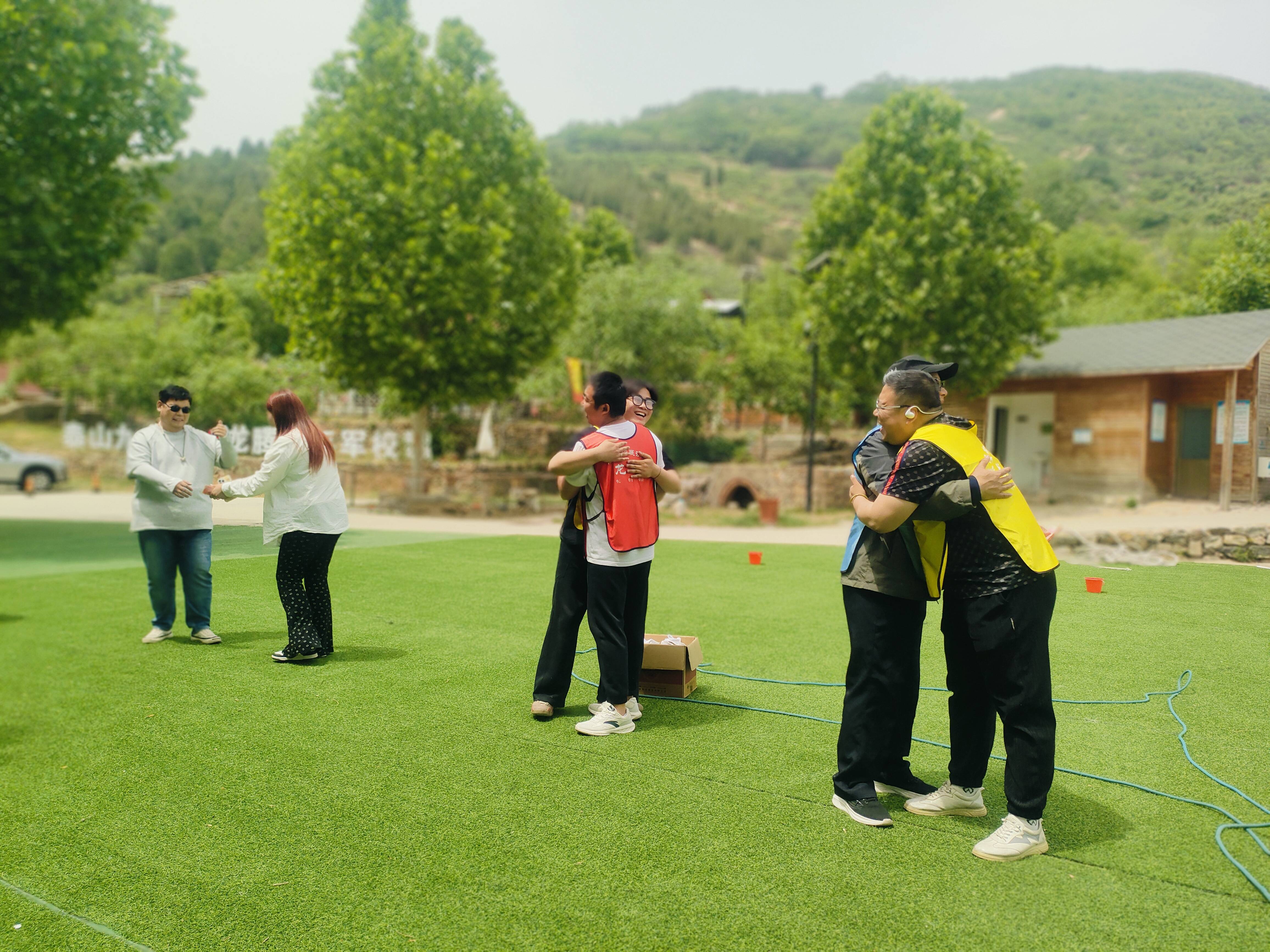 PG平台-球队教练团队合作默契，备战效果显著