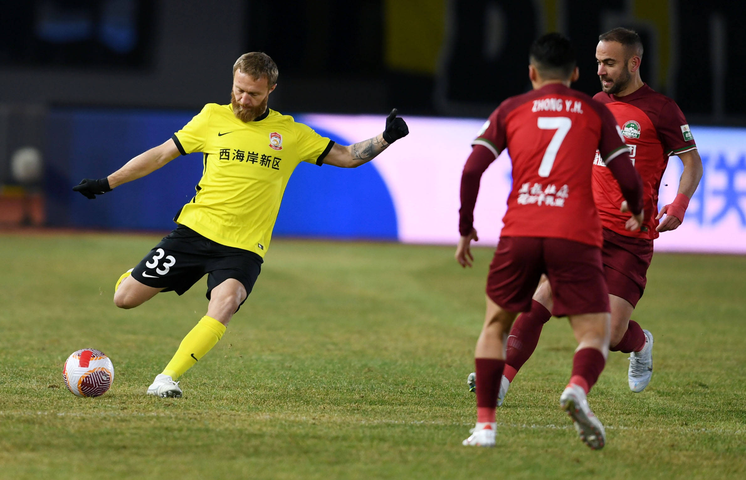 PG电子试玩-中超球队备战新赛季，在训练场上拼搏