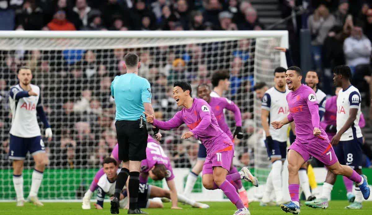 领先比分的球队在比赛中保持高度的紧张度的简单介绍 领先比分的球队在比赛中保持高度的紧张度的简单介绍