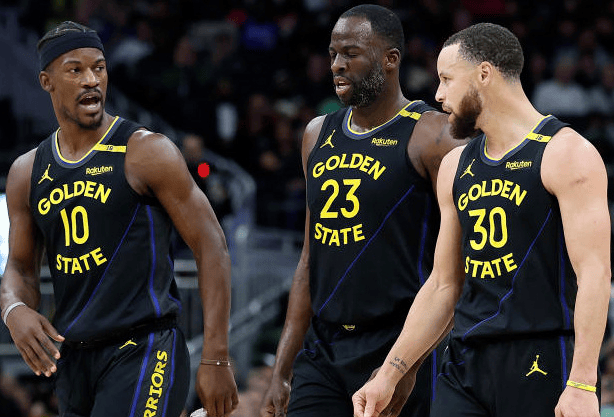 捷克球队主帅颁发赛季总结