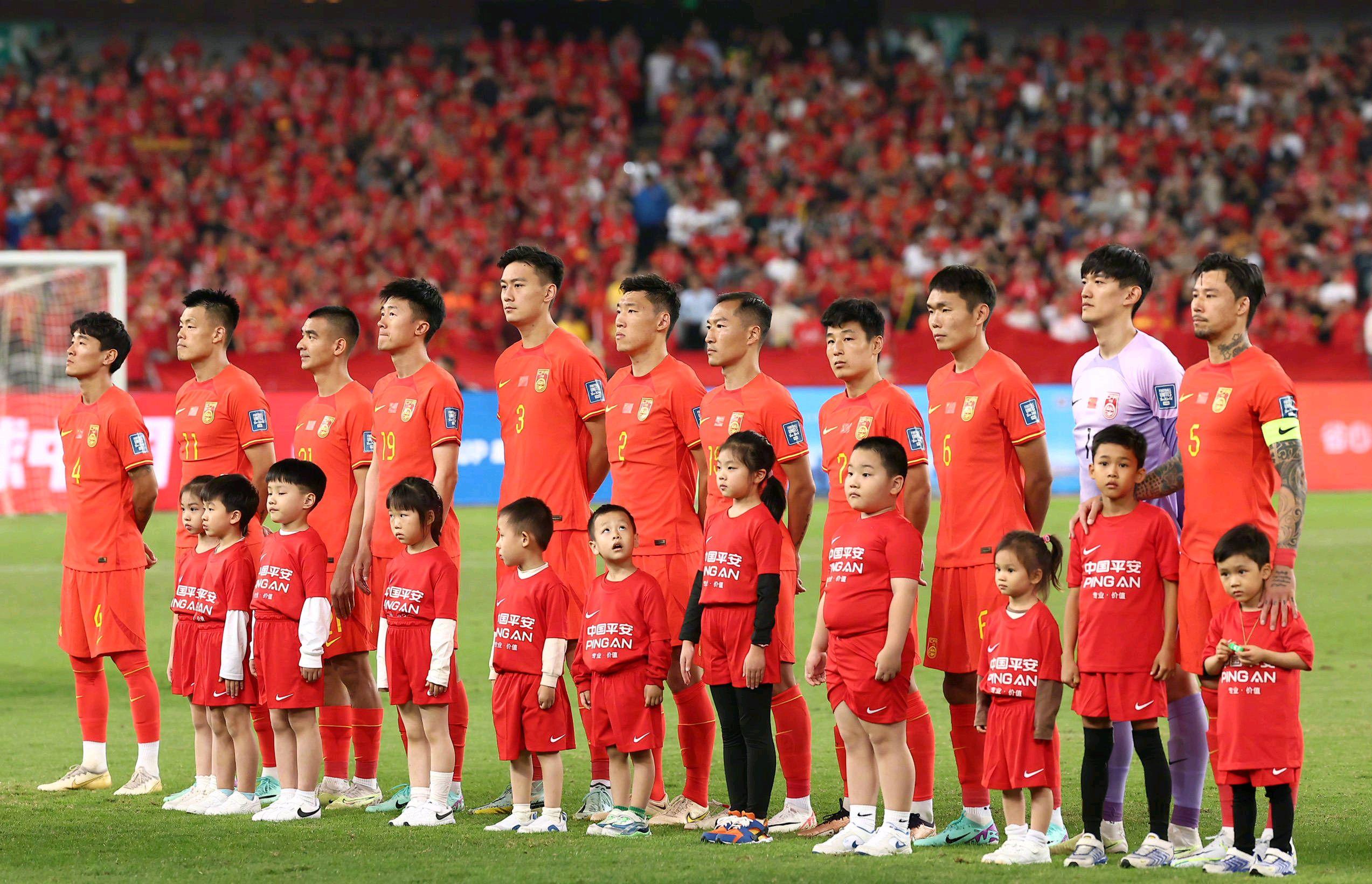 国际足坛：备战全面进程呈现