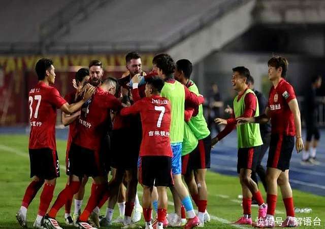 阿特莱科马德里核心苏亚雷斯为球队创造得分机会 阿特莱科马德里核心苏亚雷斯为球队创造得分机会