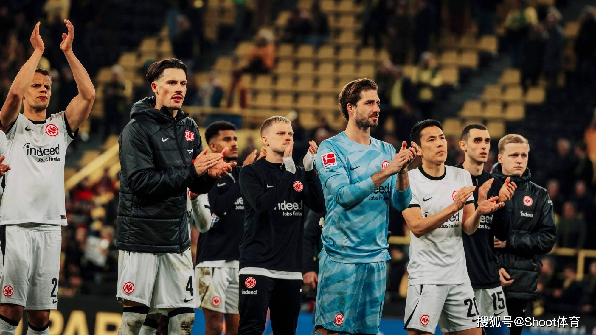 法兰克福成功击退对手,展现实力 法兰克福成功击退对手,展现实力