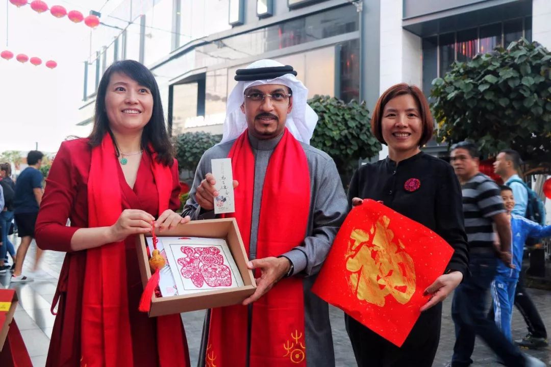 阿联酋超级联赛拉开序幕,各队纷纷出击 阿联酋超级联赛拉开序幕,各队纷纷出击