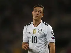 厄齐尔重回首发，阿森纳连胜三场