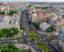 布加勒斯特滑雪选手实力过人,领先群雄 布加勒斯特滑雪选手实力过人,领先群雄