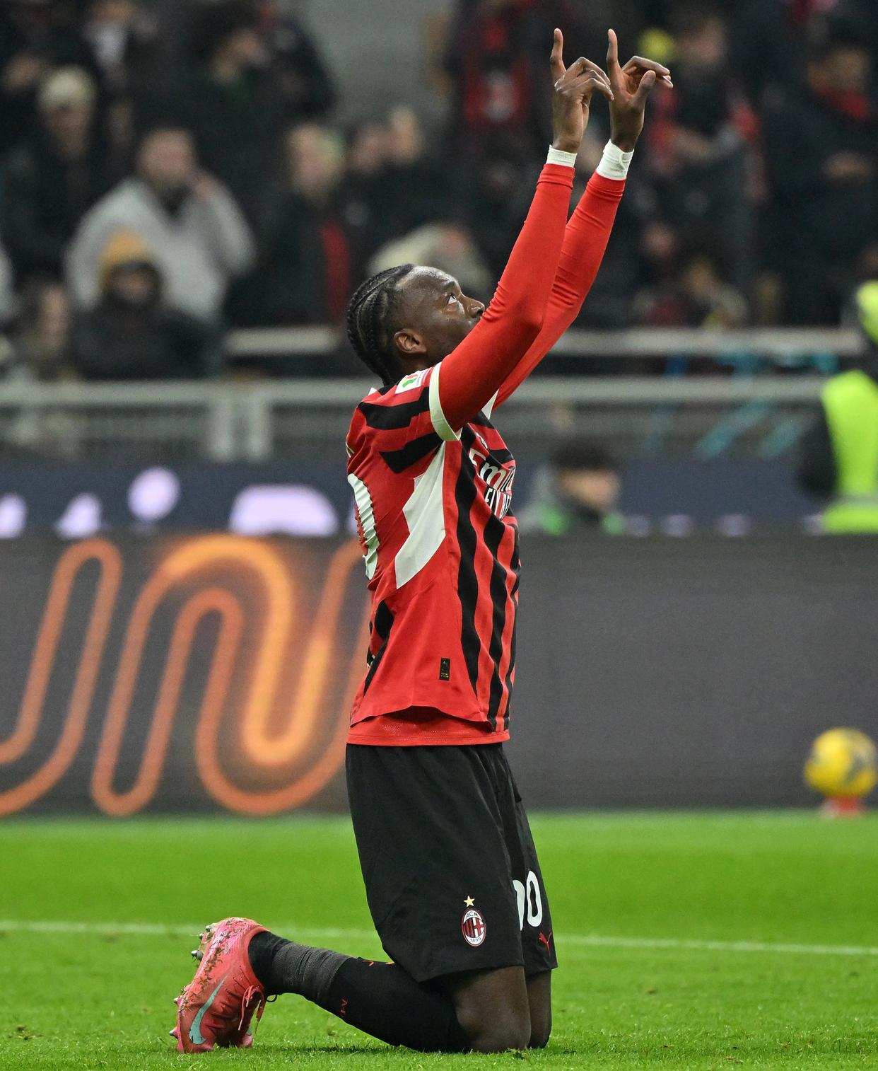 PG平台-意大利球员备战半决赛，迎接挑战