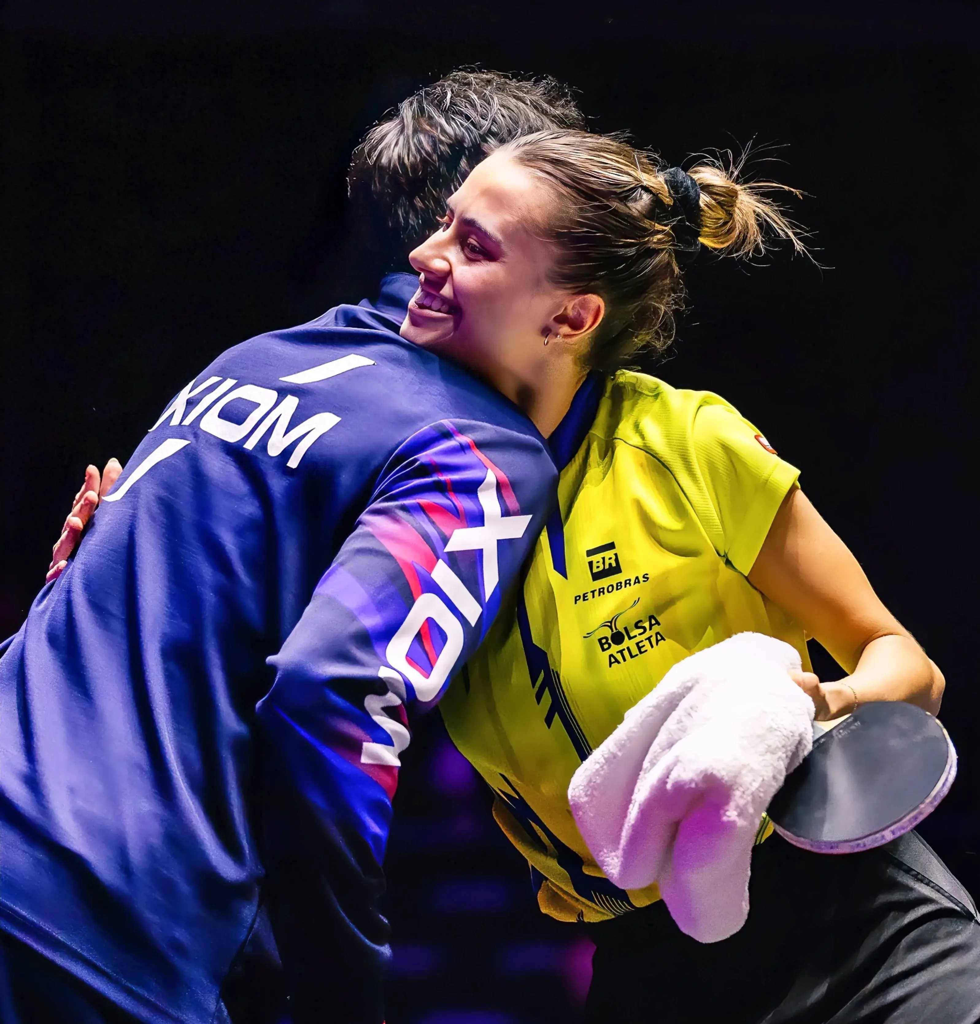 美国乒乓球队击败对手,取得胜利 美国乒乓球队击败对手,取得胜利