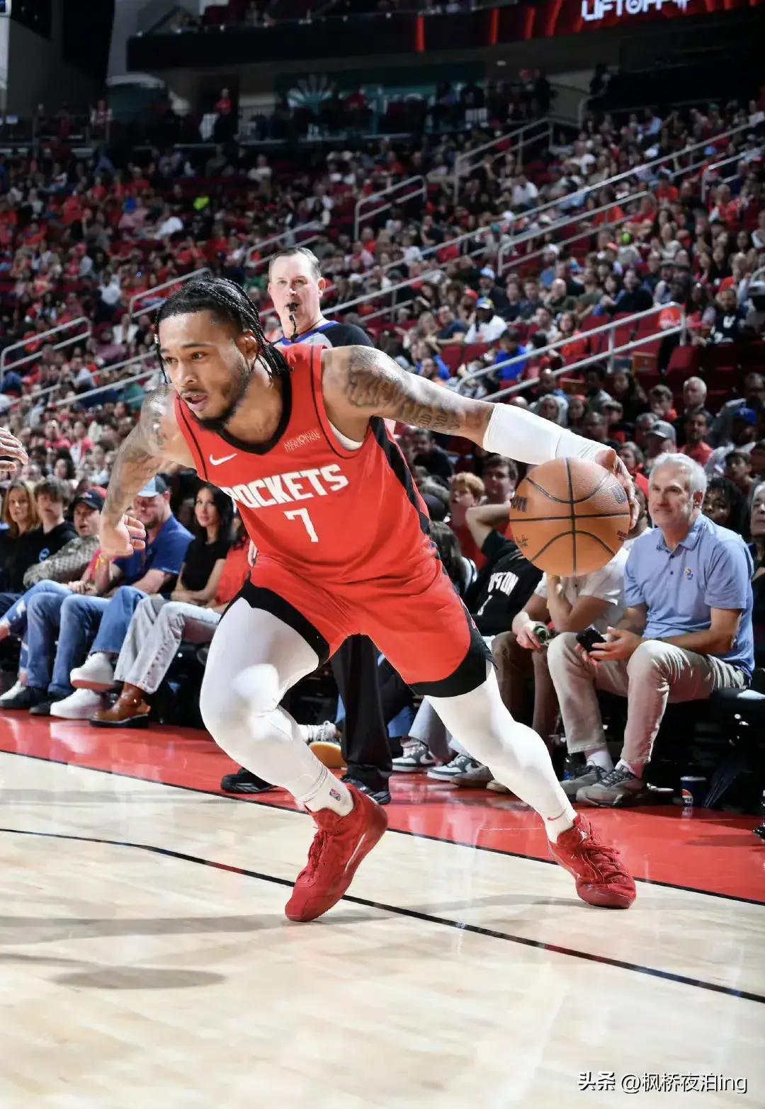 PG电子官网入口-包含北特拉队球员热火朝天备战下轮的词条