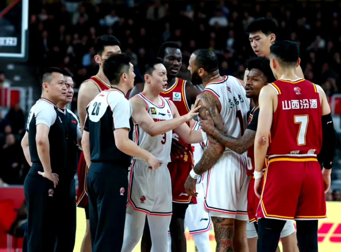 PG中国登录入口-吉林队主场击败四川队，实力优势明显