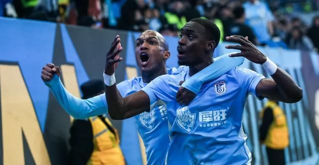 球队新引援表现出色,助力球队豪取连胜 球队新引援表现出色,助力球队豪取连胜