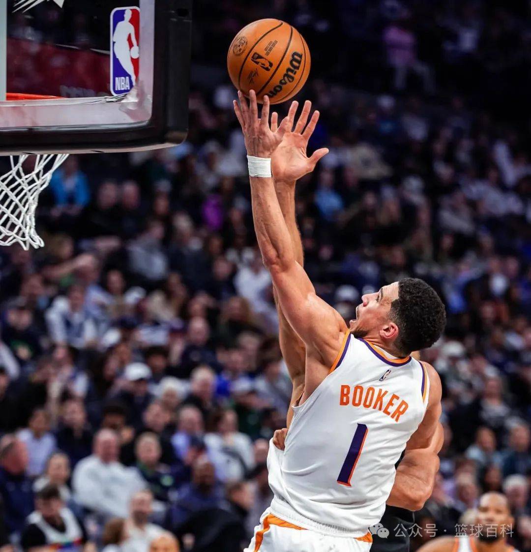 PG电子官网-包含黄蜂队双核受伤，季后赛前景黯淡的词条