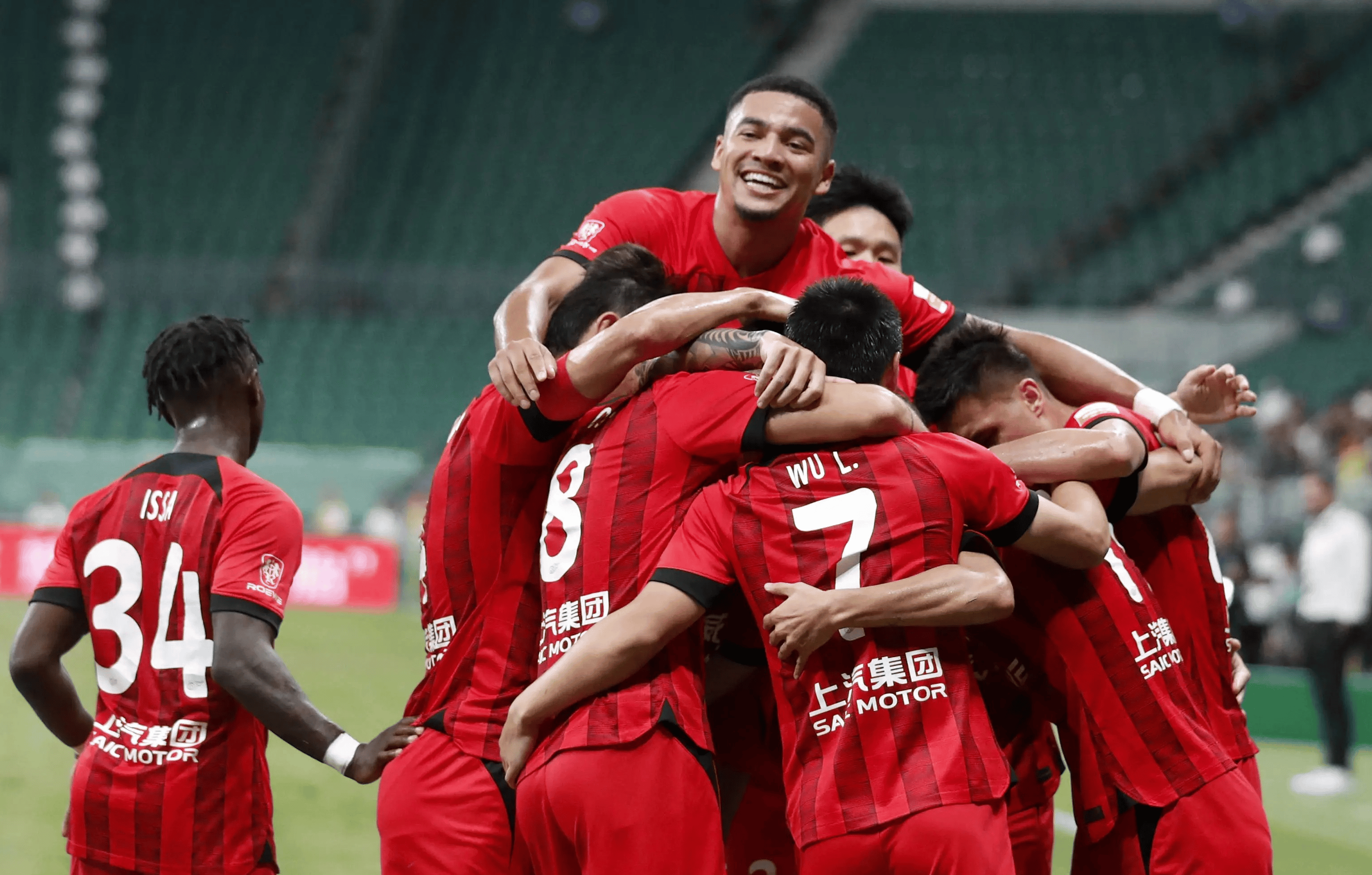 上海队在最新比赛中夺得胜利,实力强劲 上海队在最新比赛中夺得胜利,实力强劲