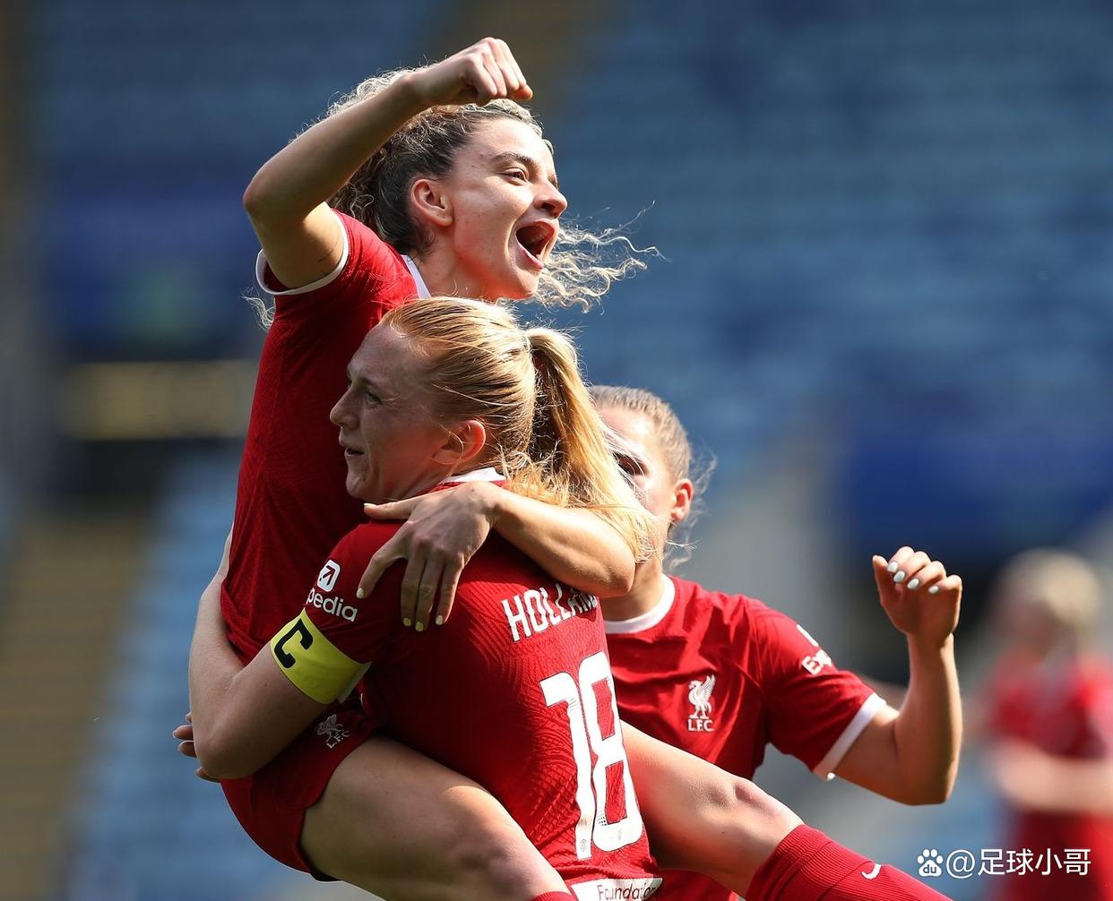 利物浦女足球员荣获最佳射手奖