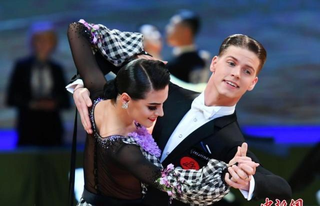 世界级对决:顶尖高手同台竞技 世界级对决:顶尖高手同台竞技