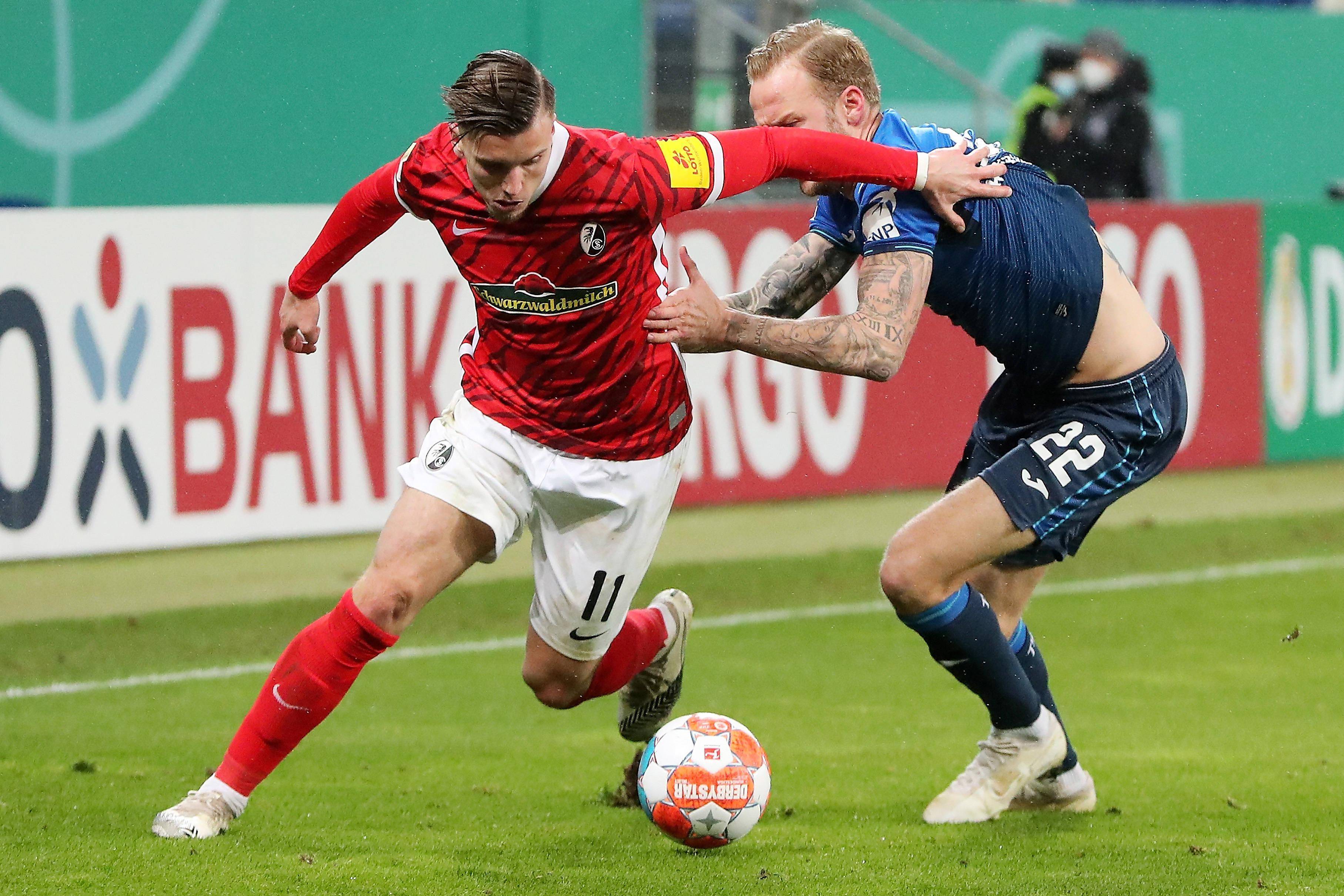 法兰克福主帅调整战术,球队状态回暖的简单介绍 法兰克福主帅调整战术,球队状态回暖的简单介绍