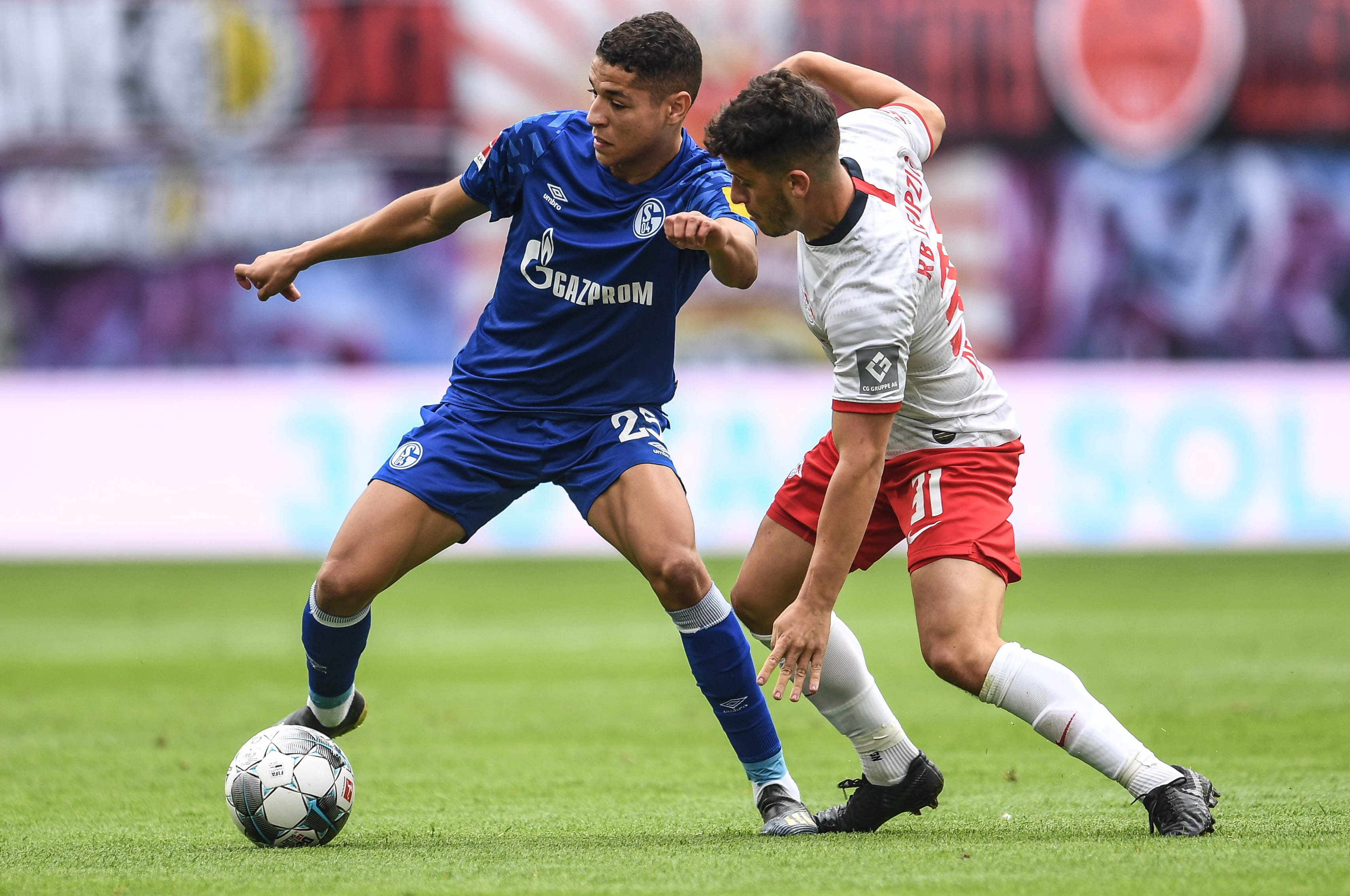 PG平台-沙尔克04队在德国足球锦标赛上展现出强大实力