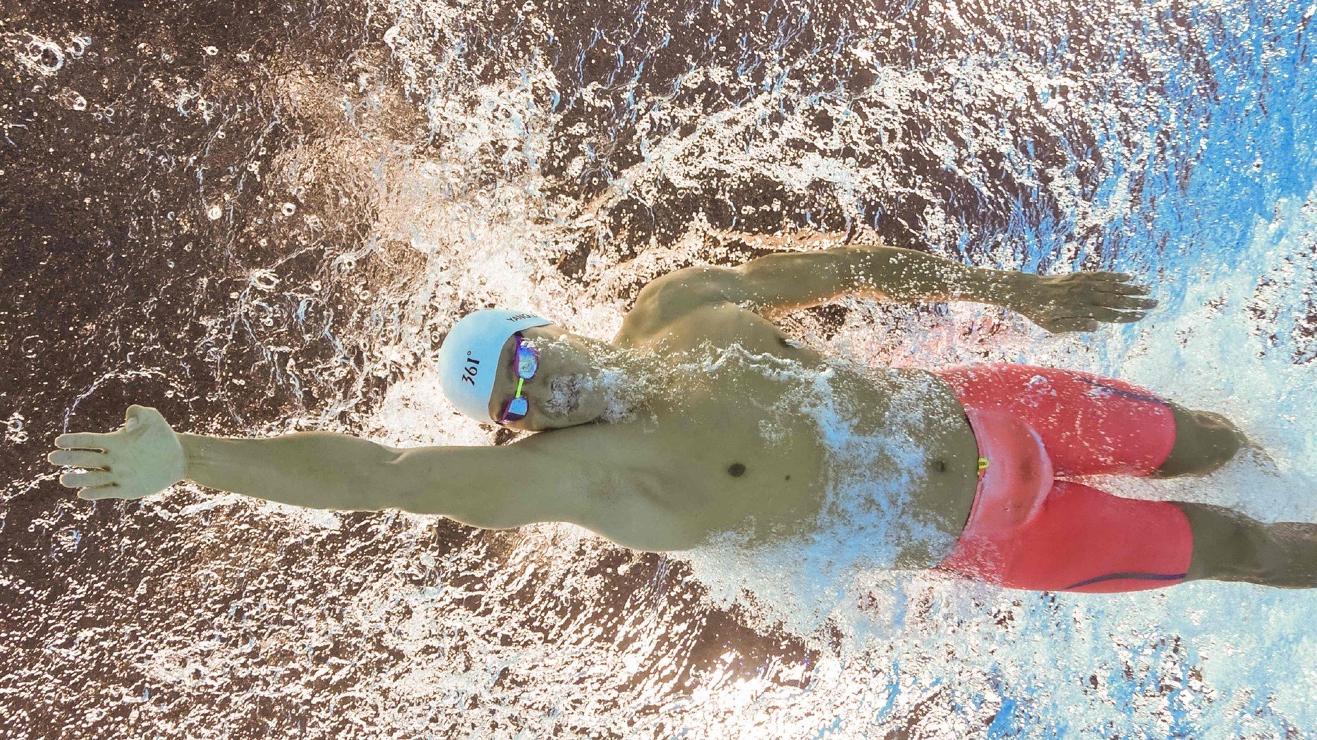 铁锁横江，米切尔窒息式防守锁定辽宁鏖战胜局